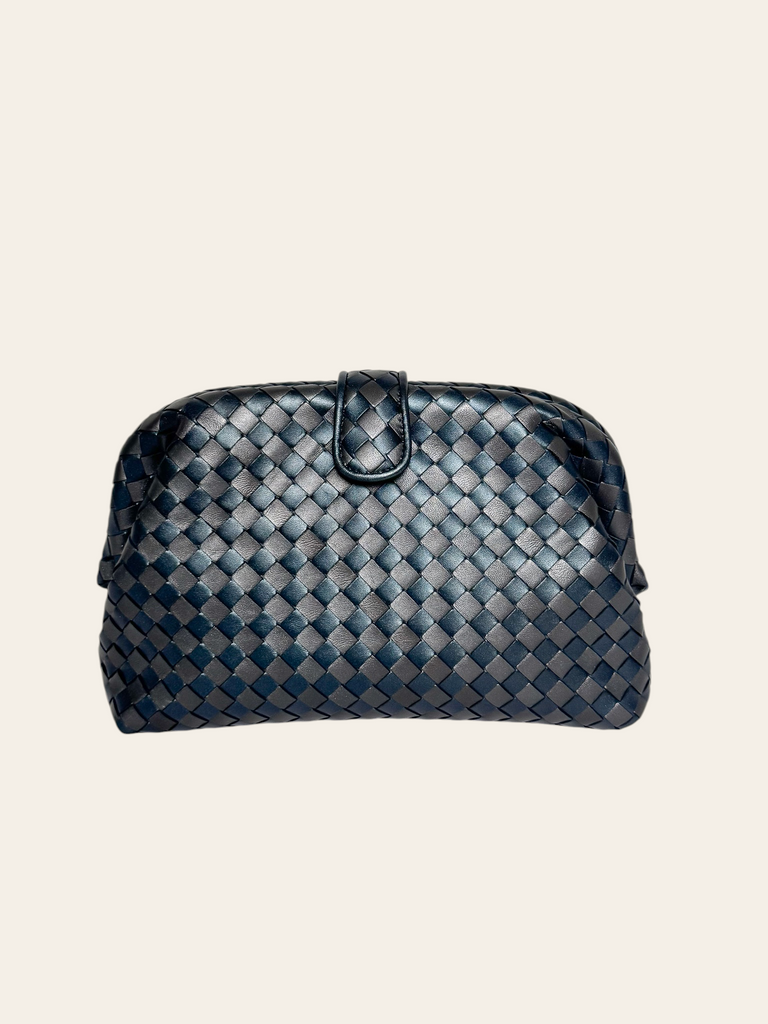 Bottega Veneta Lauren 1980 Clutch Black Intrecciato — front view of the Bottega Veneta Lauren 1980 Clutch in dark woven Intrecciato leather with a curved frame top and clasp.
