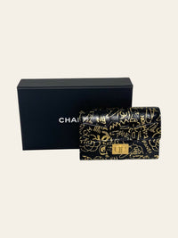 Calfskin Crocodile Embossed Graffiti 2.55 Reissue Flap Card Holder Black Gold 10